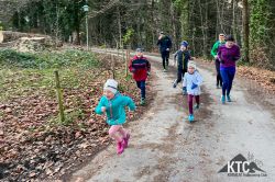 2023-12-18_Kinder_Lauftreff_Adventfeier_-_IMG_4889 2023-12-18_Kinder_Lauftreff_Adventfeier_-_IMG_4889